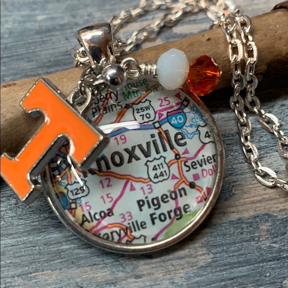 Tennessee Vols game day map necklaces